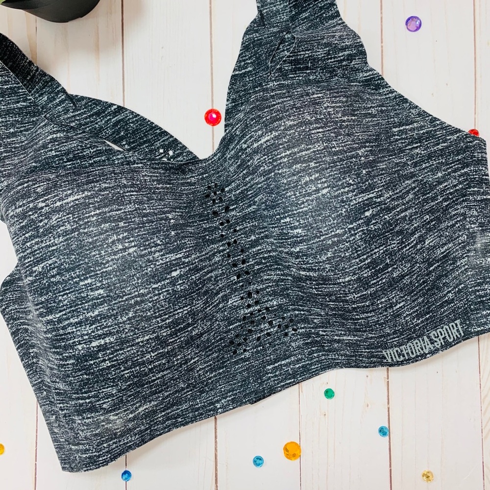 34DD Victoria Sport Bra